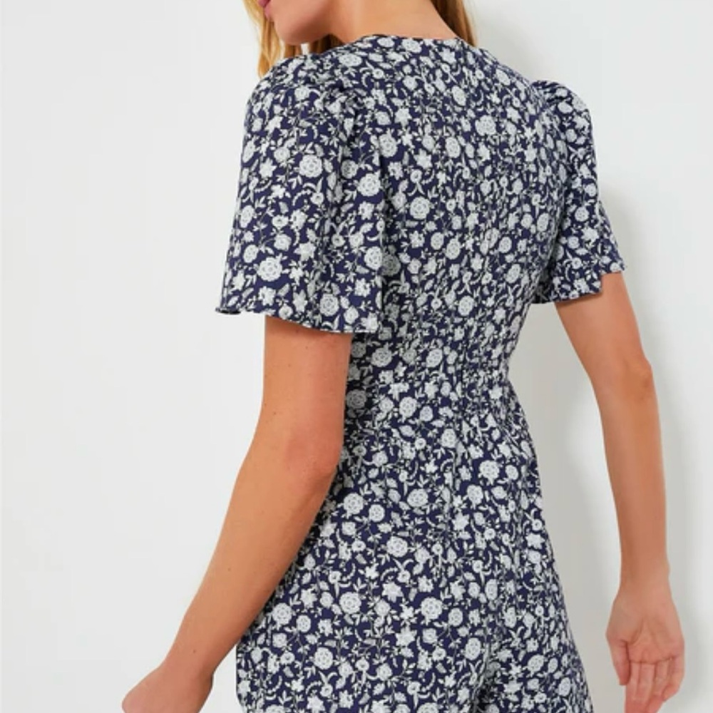 Tuckernuck Hyacinth House Navy and White Barnell Romper Size Large - Picture 2 of 7